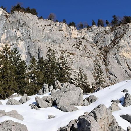 Bed And Breakfast - Die Aelplersuit Fuer Backpackers Im Berghuesli Linthal ภายนอก รูปภาพ